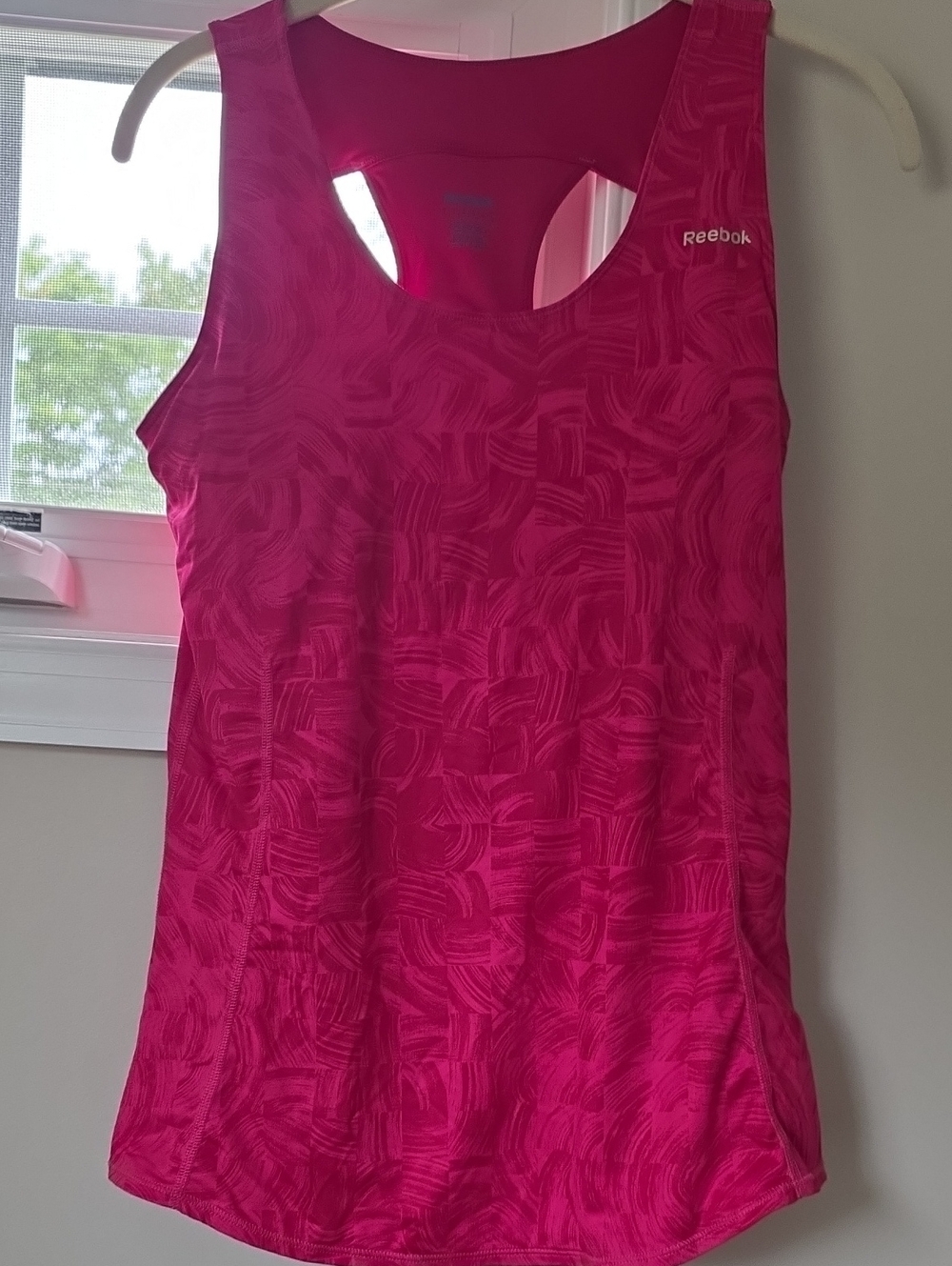 Hot Pink Reebok Women's Size Large Running Bra Tank